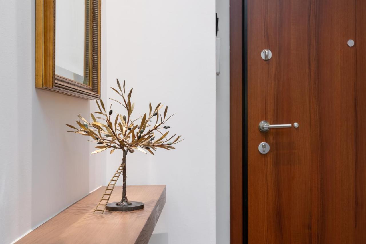 Glyfada Gallery Apartment Atenas Exterior foto
