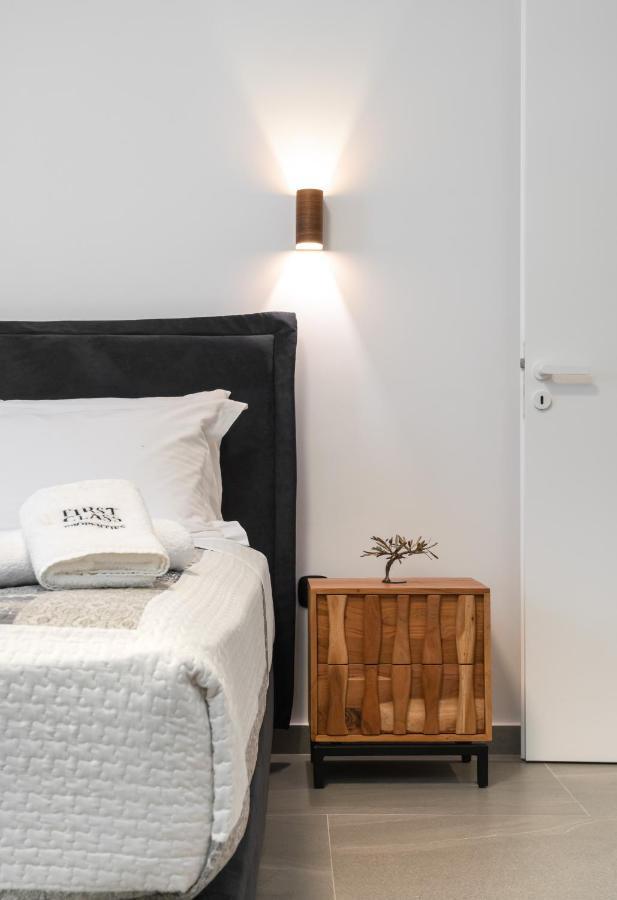 Glyfada Gallery Apartment Atenas Exterior foto